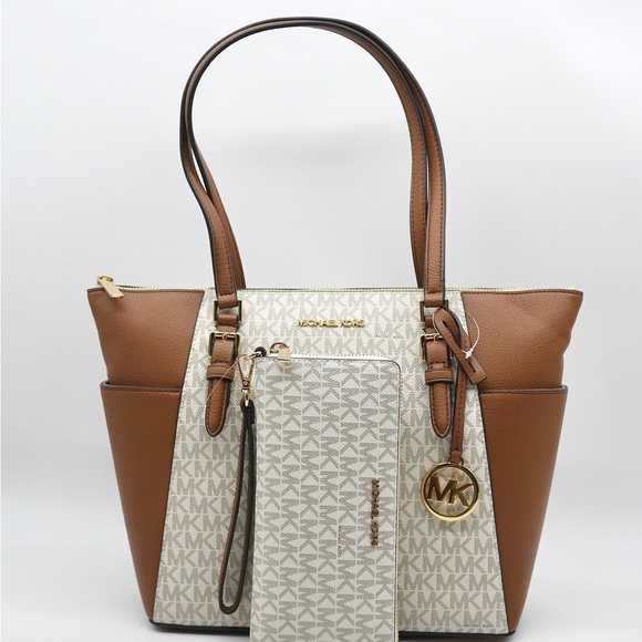 🍓NWT Michael Kors Charlotte Set - Picture 5 of 8